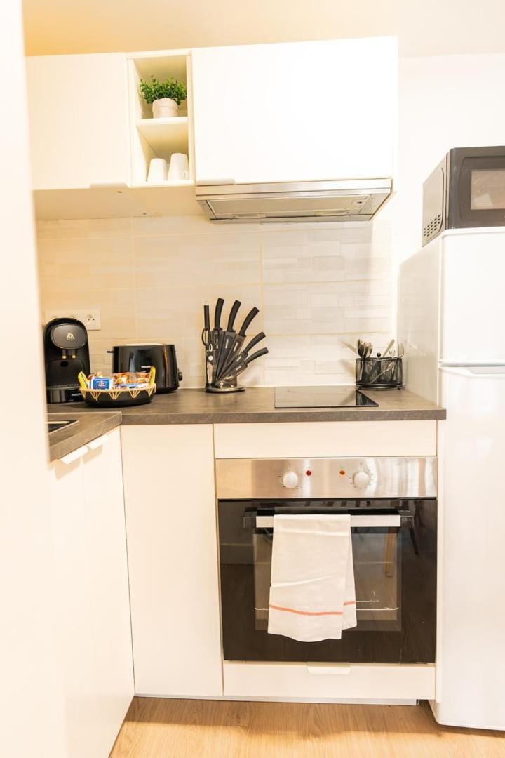 Duplex Confortable En Centre Avec 2 Chambres Châlons-en-Champagne Buitenkant foto