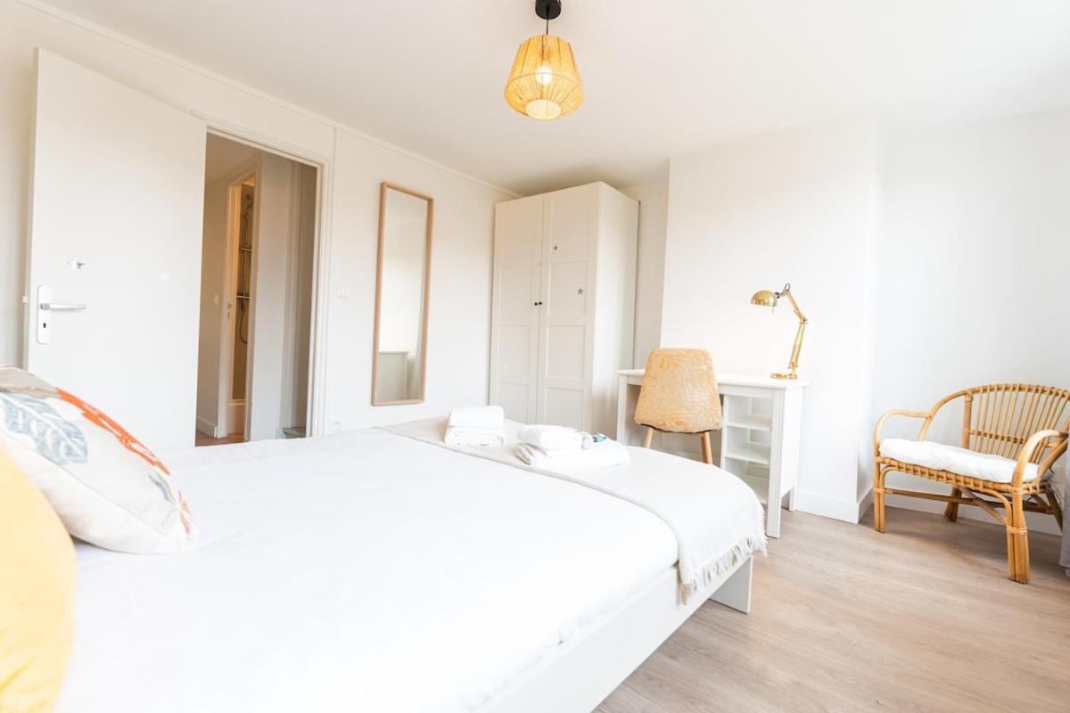 Duplex Confortable En Centre Avec 2 Chambres Châlons-en-Champagne Buitenkant foto