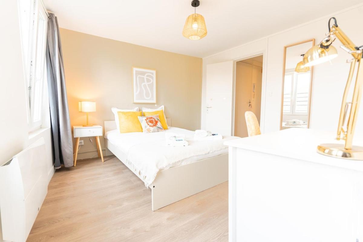 Duplex Confortable En Centre Avec 2 Chambres Châlons-en-Champagne Buitenkant foto